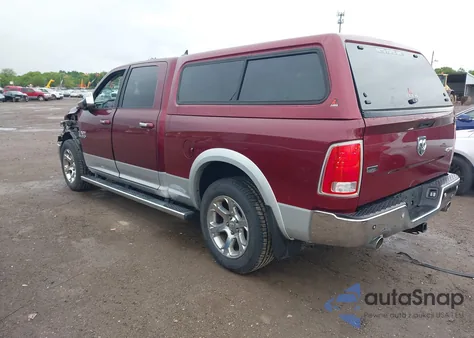 2017 Ram 1500 Laramie 4X4 6'4 Box z USA, uszkodzony, nr VIN 1C6RR7VT5HS774521